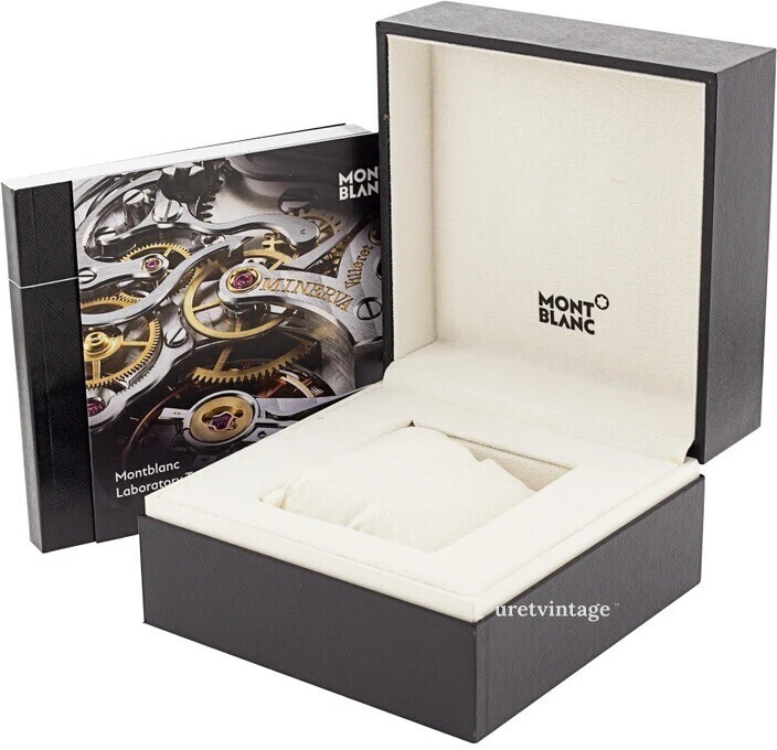 119560 Montblanc Summit 2 Svart Textil O42.00 mm Pris 10 295 kr